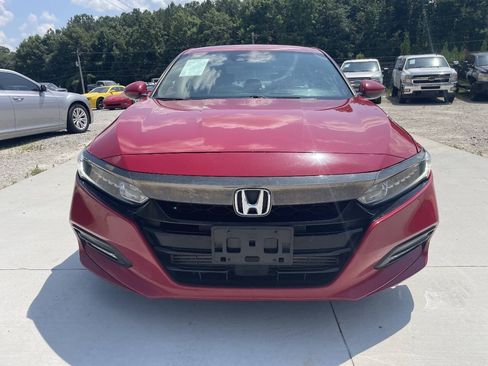 Used 2018 Honda Accord Sport image 2