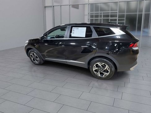 Used 2024 Kia Sportage LX image 6
