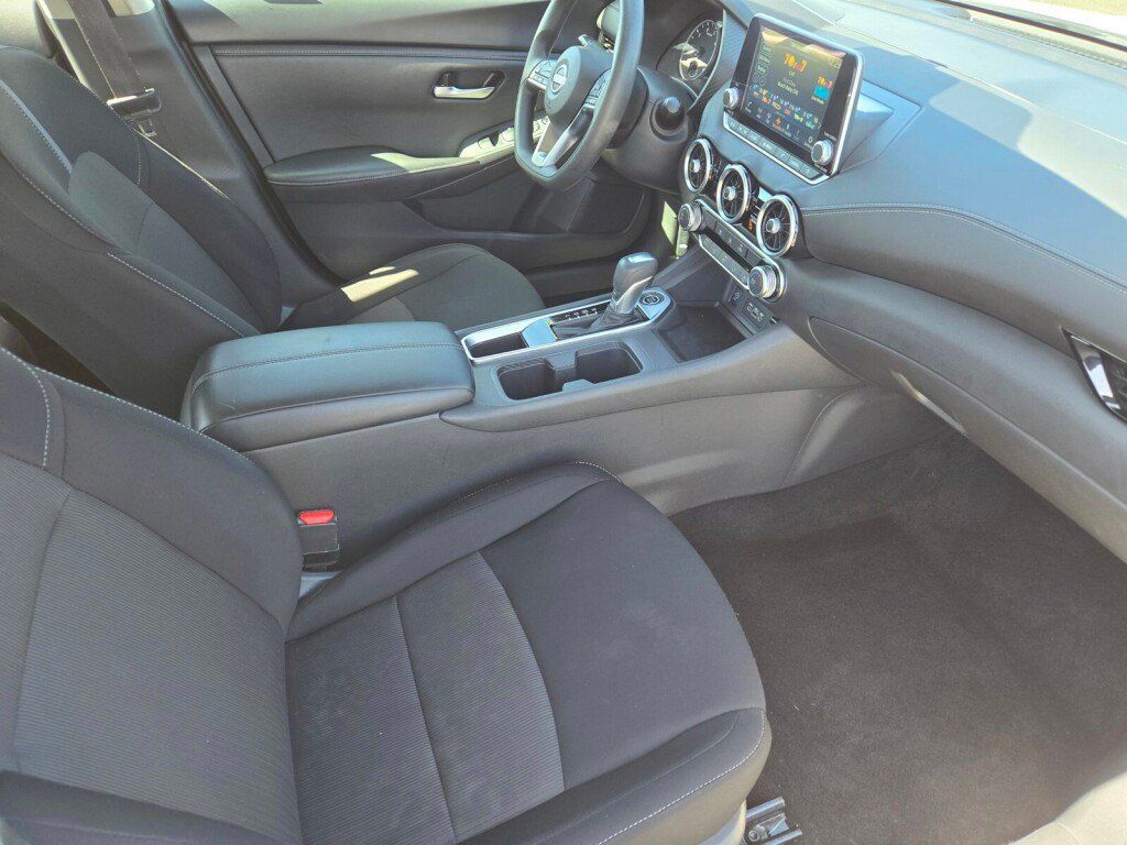 Used 2024 Nissan Sentra SV FWD image 20