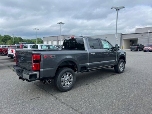 New 2025 Ford F350 Lariat w/ Lariat Ultimate Package image 5