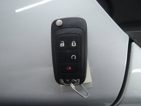 Used 2017 Chevrolet Equinox LT w/ Convenience Package image 41