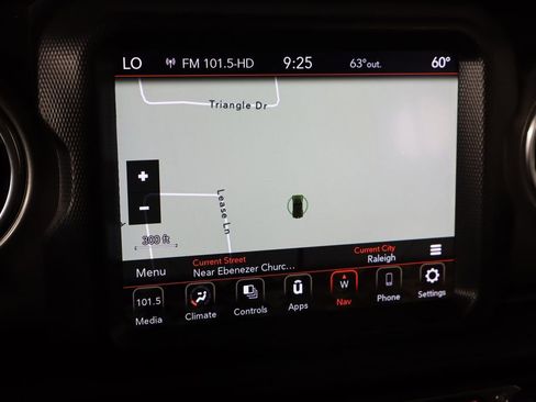 Used 2022 Jeep Wrangler Unlimited Rubicon image 33