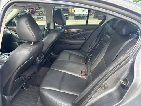 Used 2019 INFINITI Q50 Luxe w/ Essential Package (3.0T Luxe) RWD image 10