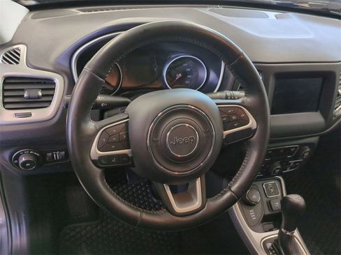 Used 2020 Jeep Compass Latitude w/ Cold Weather Group image 17