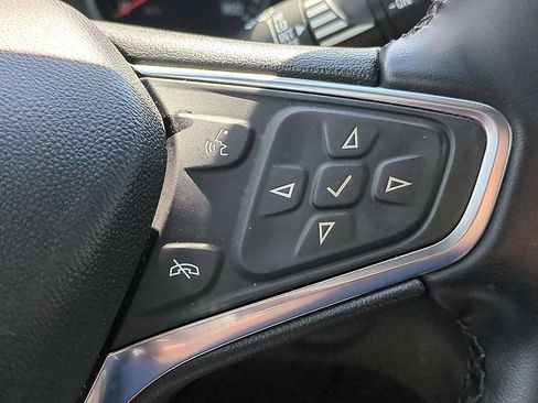 Certified 2024 Chevrolet Equinox LT AWD/4WD image 17