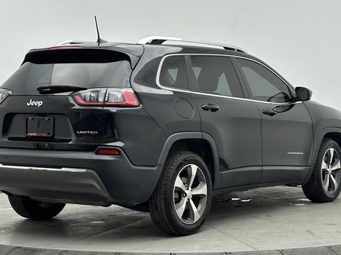 Used 2019 Jeep Cherokee Limited image 7