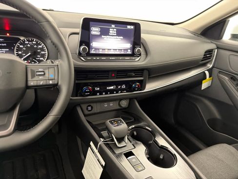 New 2026 Nissan Rogue SV image 17