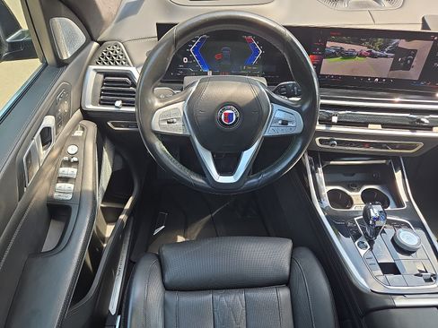 Used 2024 BMW ALPINA XB7 AWD/4WD image 11