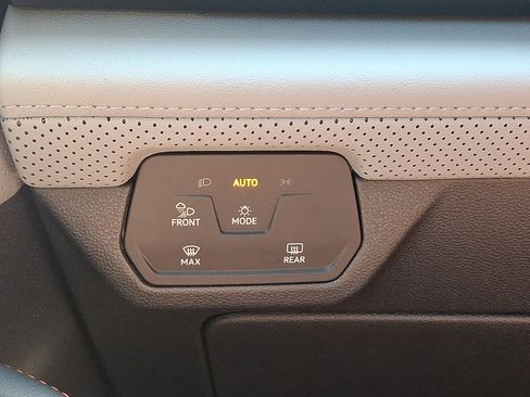 New 2026 Volkswagen Atlas Peak Edition AWD/4WD image 15