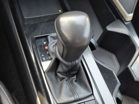 Used 2025 Toyota Camry SE FWD image 22