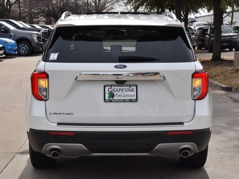 Certified 2023 Ford Explorer Limited w/ Limited Technology Package image 9