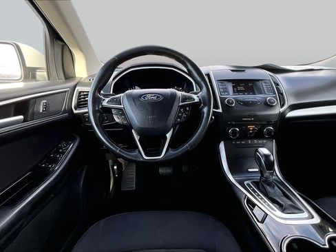 Used 2018 Ford Edge SEL FWD image 5