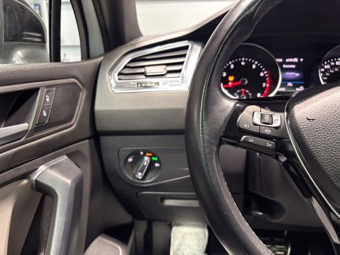 Used 2021 Volkswagen Tiguan SE R-Line image 14