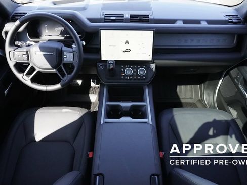 Used 2026 Land Rover Defender 90 V8 AWD/4WD image 9