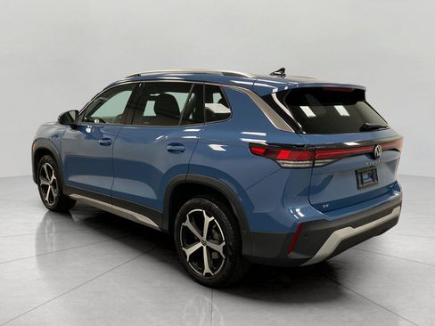 Used 2026 Volkswagen Tiguan SE AWD/4WD image 7