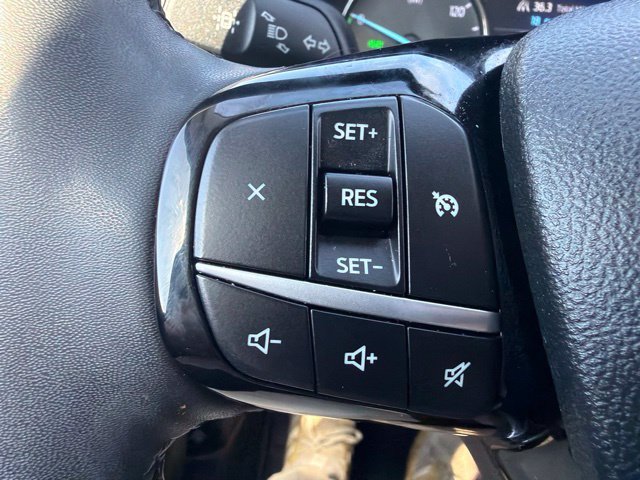 Used 2022 Ford Escape SE w/ Cold Weather Package FWD image 38