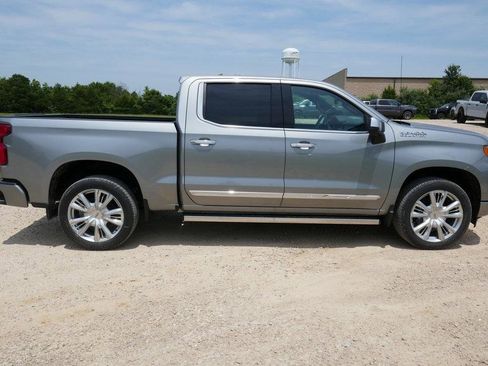 New 2025 Chevrolet Silverado 1500 High Country image 2