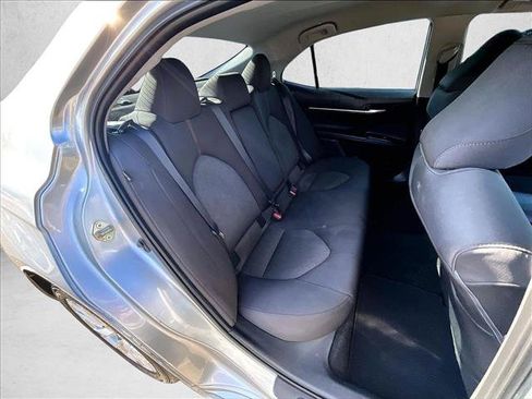 Used 2020 Toyota Camry LE FWD image 26