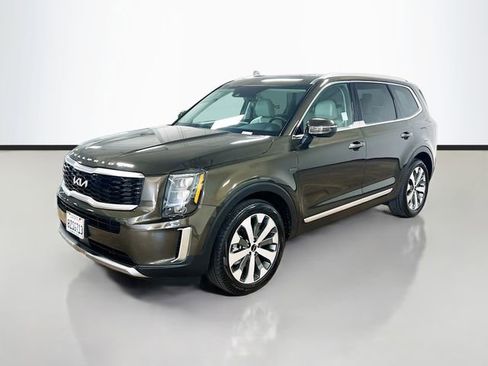 Certified 2022 Kia Telluride EX w/ EX Premium Package image 3