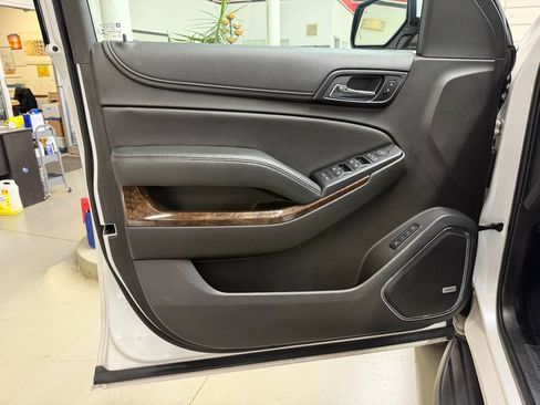Used 2018 Chevrolet Tahoe LT AWD/4WD image 10