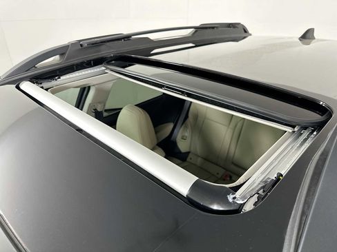 Certified 2025 Subaru Outback Limited w/ Popular Package #2 image 20