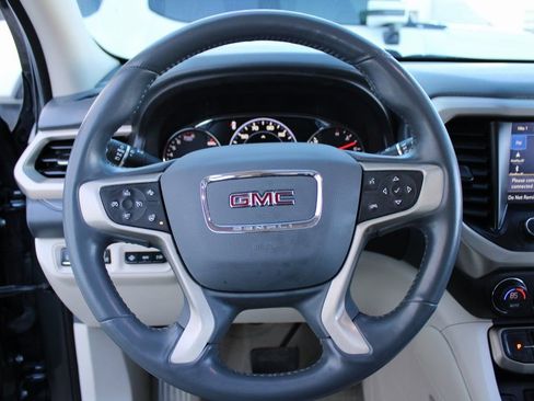 Used 2021 GMC Acadia Denali w/ Denali Ultimate Package image 12