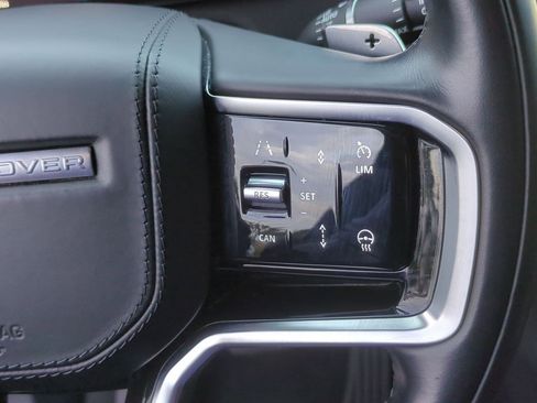 Used 2024 Land Rover Range Rover Sport SE image 12