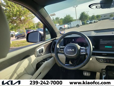 Used 2025 Kia Sorento SX Prestige AWD/4WD image 20