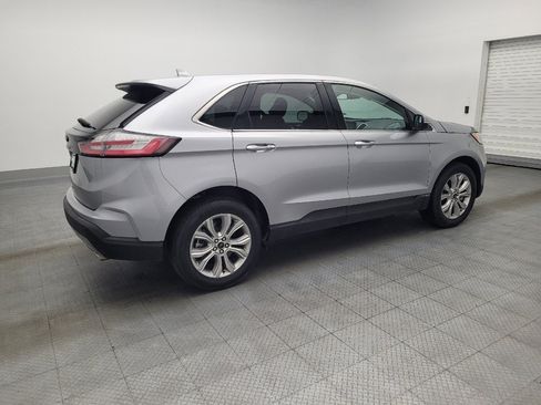 Used 2024 Ford Edge Titanium image 10