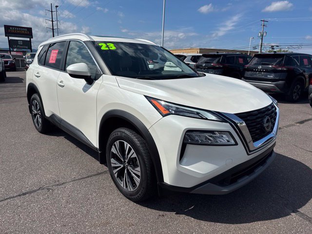 Certified 2023 Nissan Rogue SV w/ SV Premium B Package AWD/4WD image 3