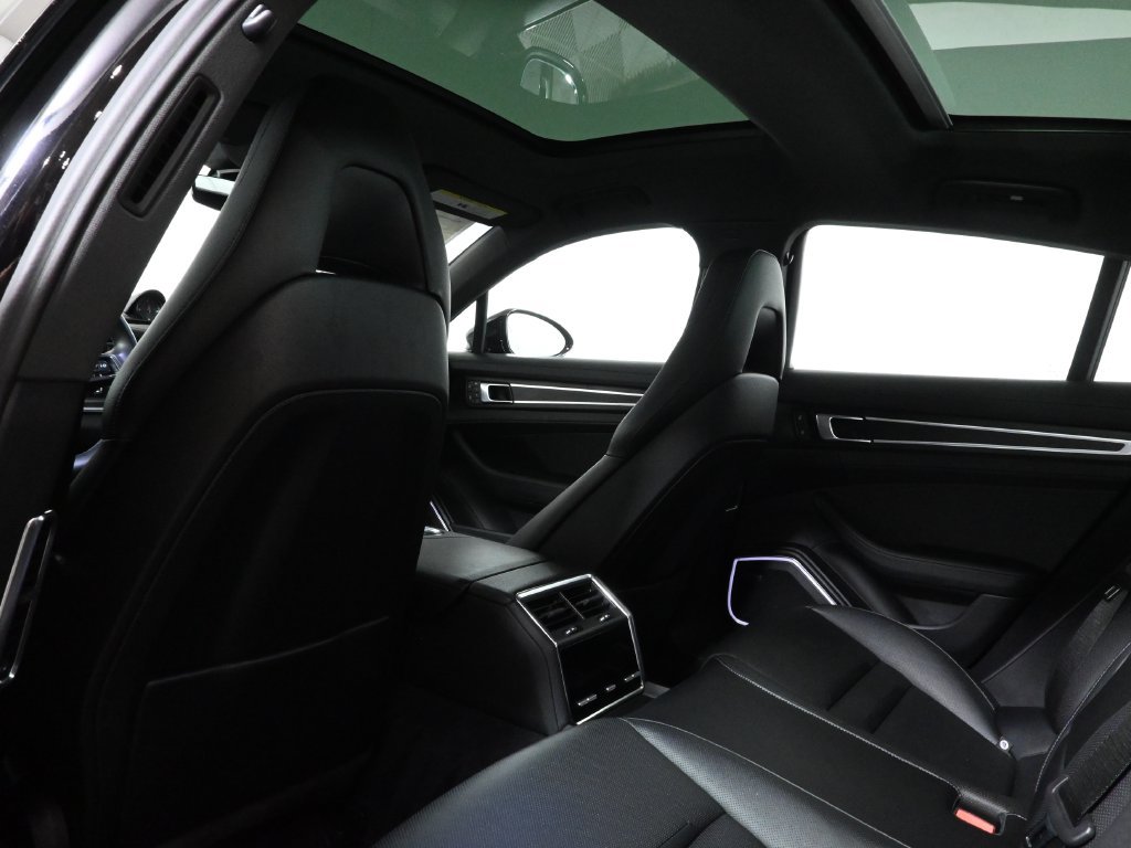 Used 2023 Porsche Panamera 4 Platinum Edition AWD/4WD image 38