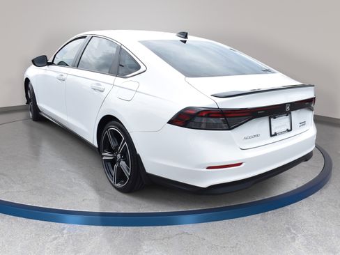 Certified 2024 Honda Accord Sport image 9