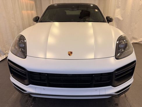 Used 2022 Porsche Cayenne Turbo GT image 6