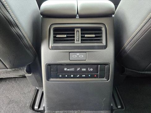 Used 2026 MAZDA CX-90 3.3 Turbo w/ Select Package AWD/4WD image 17