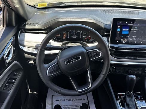 Used 2023 Jeep Compass Limited AWD/4WD image 14