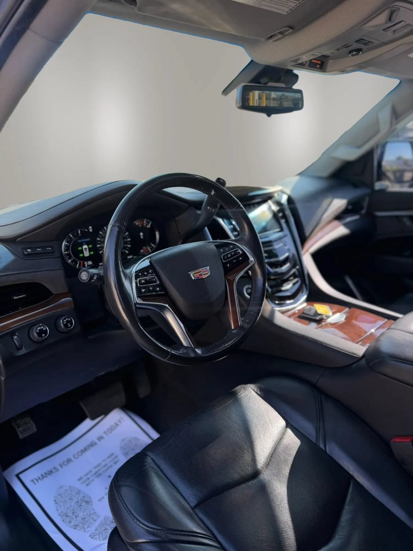 Used 2019 Cadillac Escalade Luxury AWD/4WD image 10