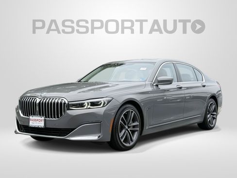 Used 2022 BMW 750i xDrive w/ Luxury Rear Seating Package AWD/4WD image 1