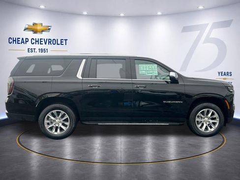 New 2026 Chevrolet Suburban Premier AWD/4WD image 6