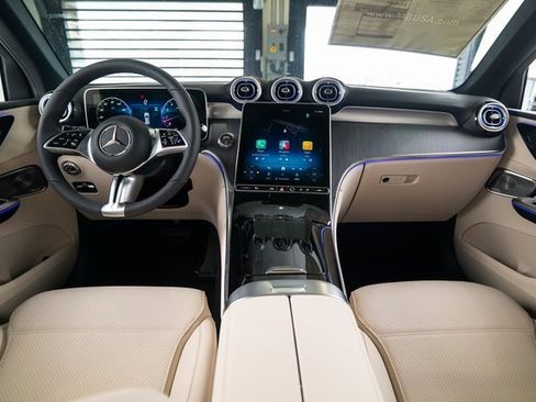 New 2026 Mercedes-Benz GLC 300 4MATIC image 11