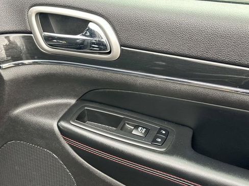 Used 2018 Jeep Grand Cherokee Trailhawk image 9