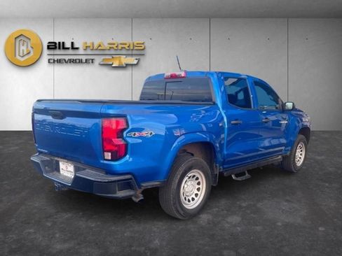 Used 2023 Chevrolet Colorado W/T AWD/4WD image 5