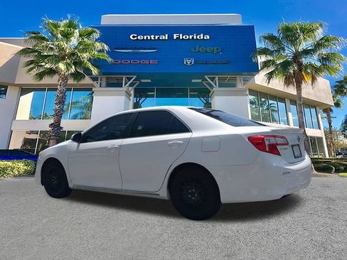 Used 2012 Toyota Camry LE FWD image 7