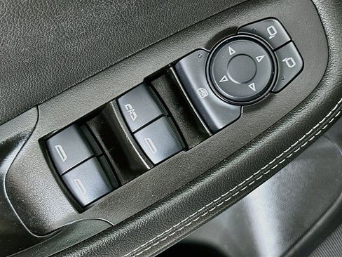 Used 2024 Buick Encore GX Sport Touring AWD/4WD image 18