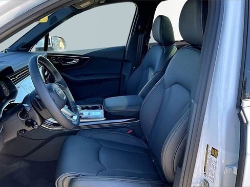 New 2025 Audi Q7 3.0T Prestige image 9