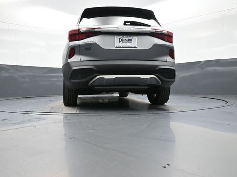 Certified 2023 Kia Seltos LX image 30