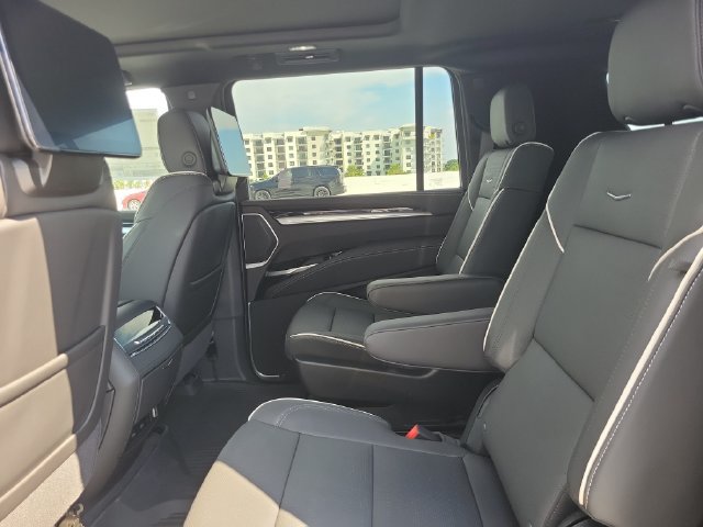 New 2026 Cadillac Escalade ESV Sport w/ Touring Package AWD/4WD image 17