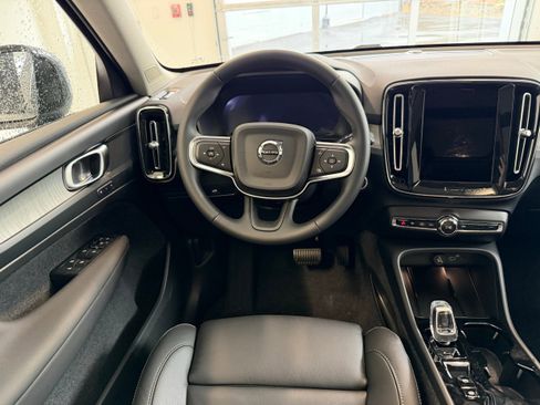 New 2026 Volvo XC40 B5 Plus w/ Protection Package Premier AWD/4WD image 22