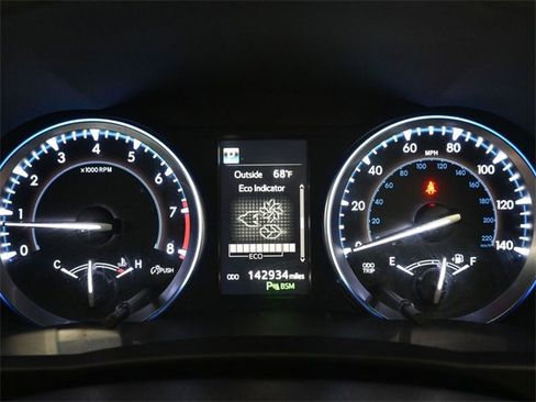 Used 2017 Toyota Highlander Limited image 31