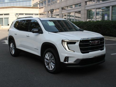 Used 2026 GMC Acadia Elevation w/ Elevation Premium Package FWD image 1