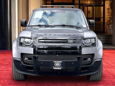 Used 2023 Land Rover Defender 130 X AWD/4WD image 3